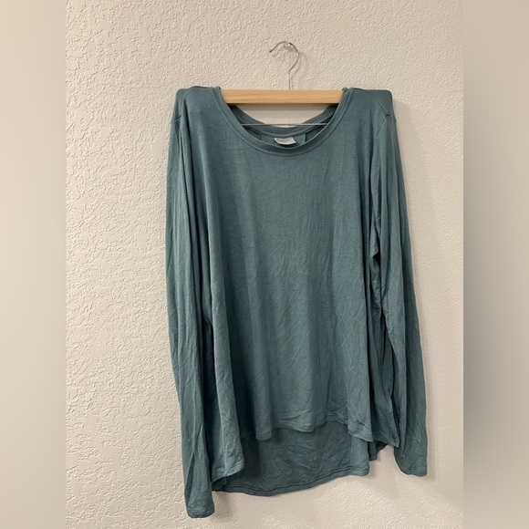 Athleta Ribbed Long Sleeve Top‎ - Picture 1 of 5